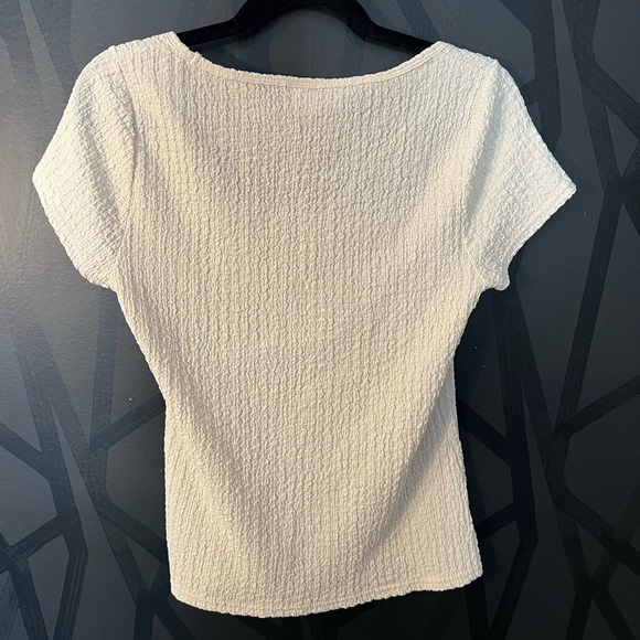 Old Navy white Textured Short Sleeve Top - Picture 4 of 4